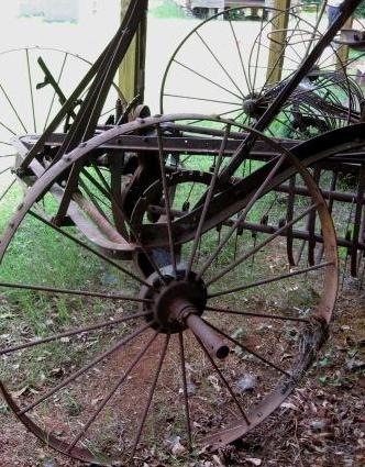 3 Old WheelsIndhslf72 .jpeg