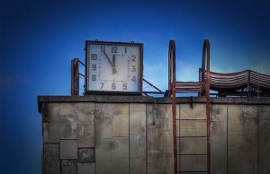 pool clock cropped