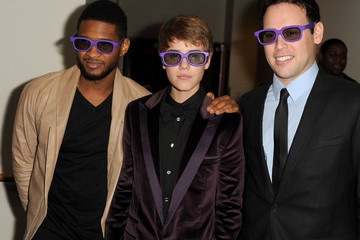 Justin+Bieber+Scooter+Braun+l_2BT8CjxErm.jpeg